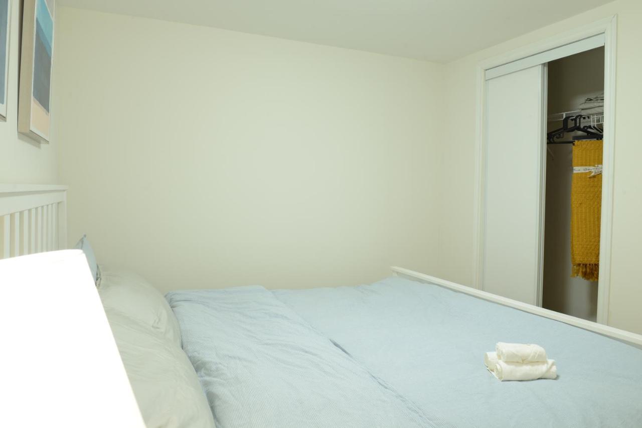 Spacious 2-Bed-Room Near Yonge & Major Mackenzie 列治文山 外观 照片