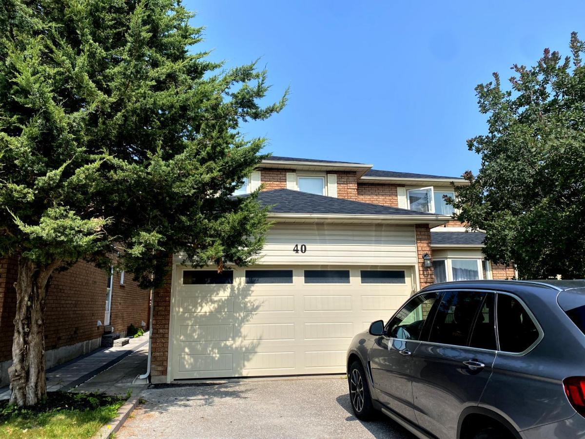 Spacious 2-Bed-Room Near Yonge & Major Mackenzie 列治文山 外观 照片